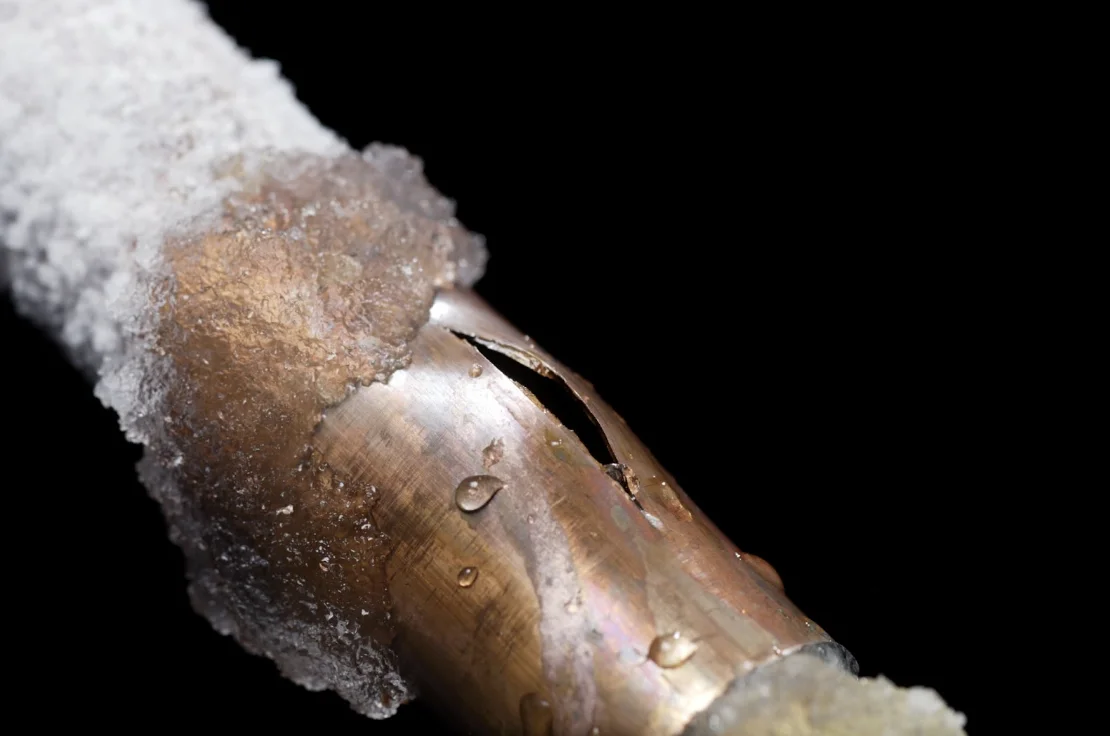 Protect-Your-Home-from-Frozen-Pipes-While-on-Vacation